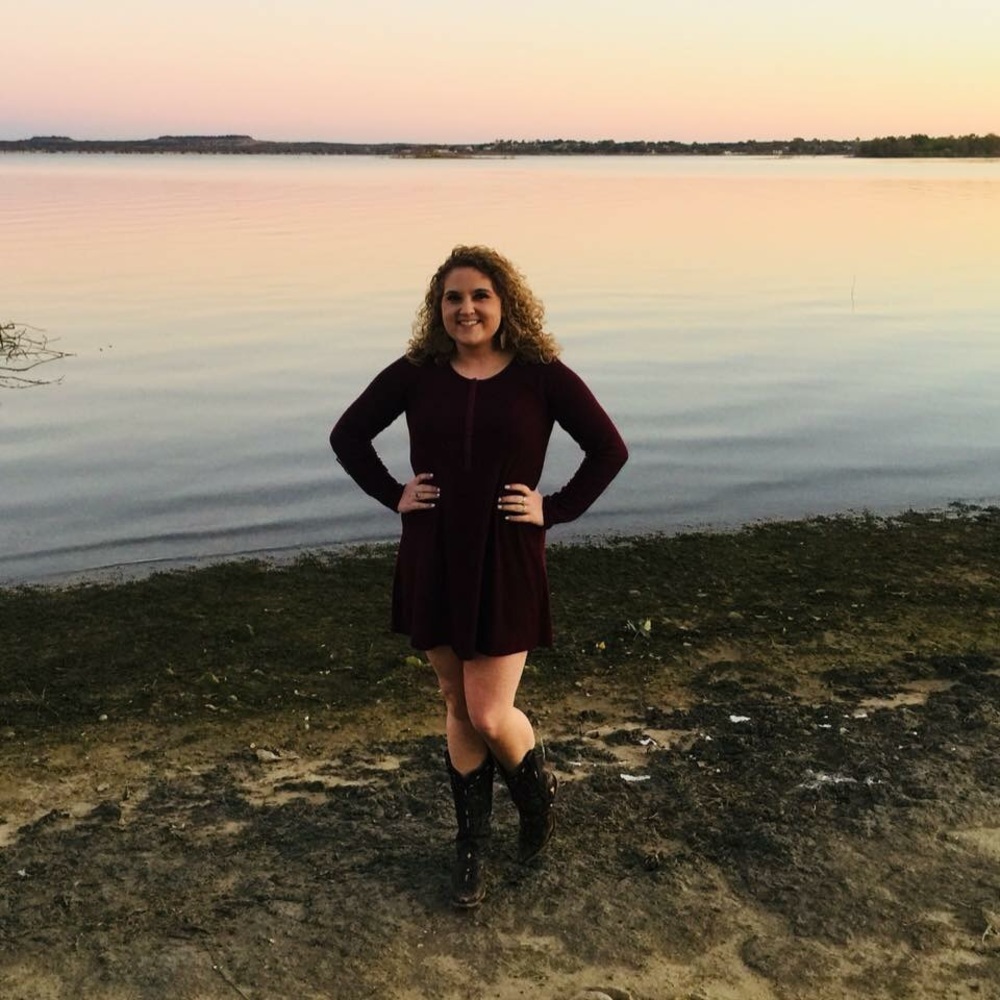 Meet your Posher, Caila